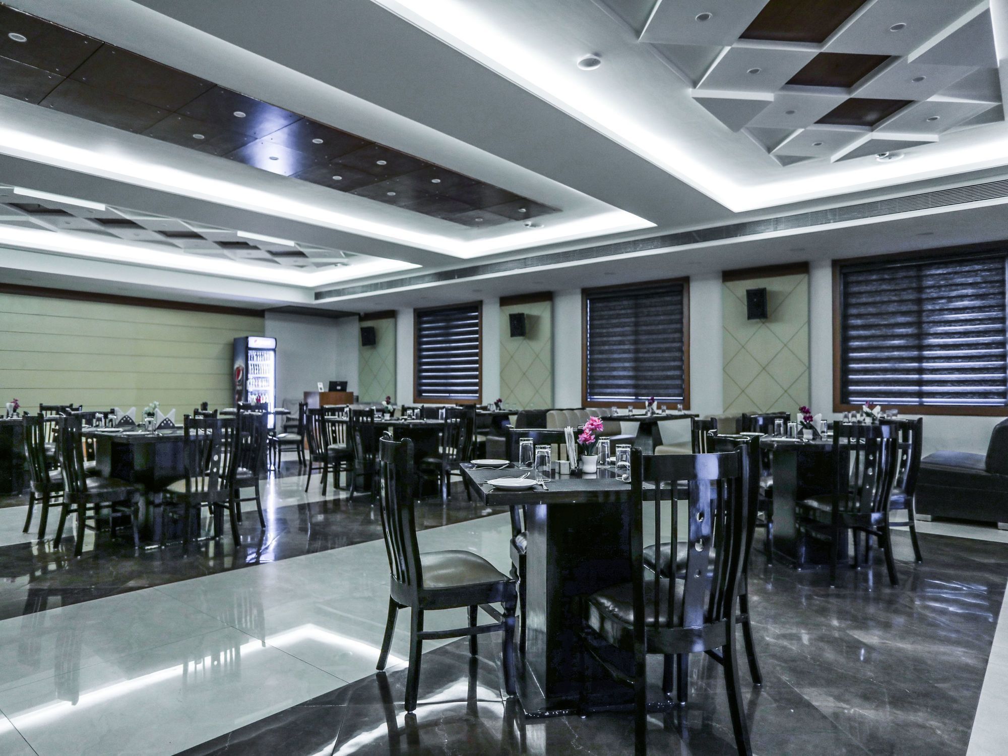 แฟ็บโฮเต็ล ลา เพิร์ล Hotel โบปาล ภายนอก รูปภาพ